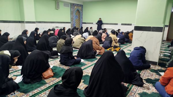 آزمون کتبی مسابقات قرآن و عترت دانش آموزان دخترانه  متوسطه 