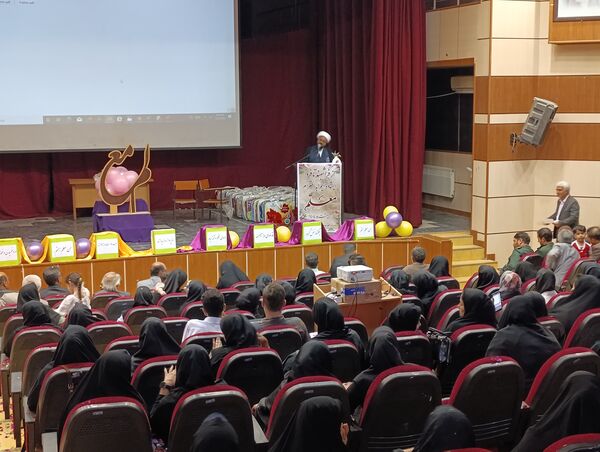 مراسم تجلیل از معلمان شهرستان فراشبند