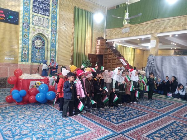 جشن باشکوهی به مناسبت ایام الله دهه  فجر در حسینیه شهر بار