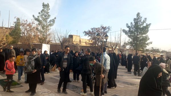 آیین چراغ برات در مزار شهیدان خلیل آباد