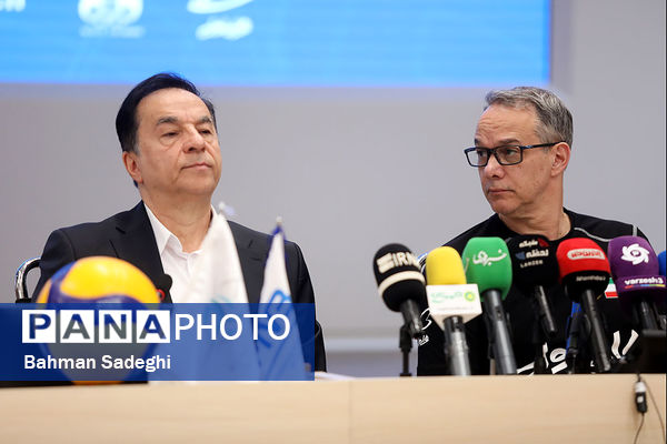 نشست خبری مربی تیم ملی والیبال