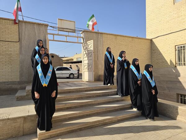 آیین استانی زنگ استکبار ستیزی در هنرستان نمونه میرجلیلی یزد