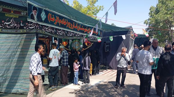 عاشقان امام رضا(ع) در راه مشهد مقدس