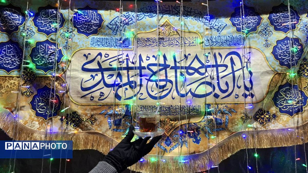 جلوه‌های پذیرایی موکب‌ها از زائران جشن‌های نیمه شعبان