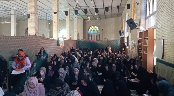 محفل نورانی دعای عرفه در حاجی‌‌‌آباد