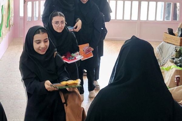 برگزاری جشن عاطفه‌ها در متوسطه مهدیه فاز۲ اندیشه شهریار