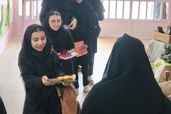 برگزاری جشن عاطفه‌ها در متوسطه مهدیه فاز۲ اندیشه شهریار