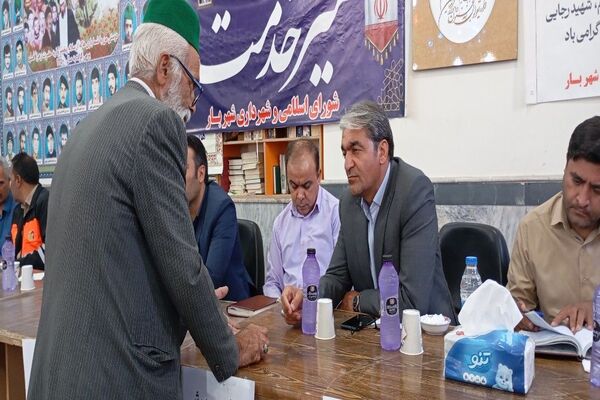 میز خدمت با حضور رؤسای ادارات در شهر بار