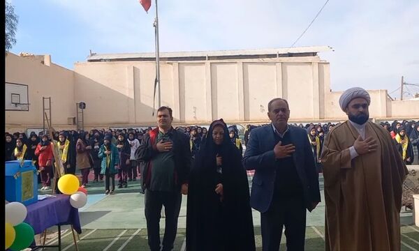 برگزاری بهار همدلی شکوه مهربانی جشن نیکوکاری در دبیرستان عفت