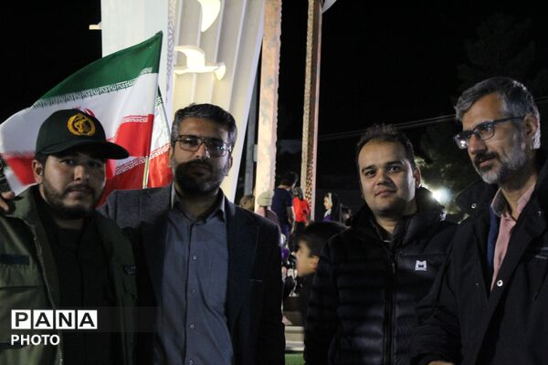 جاجرمی‌ها هم با شور و حضور بی‌نظیر پای این انقلاب ایستاده‌اند