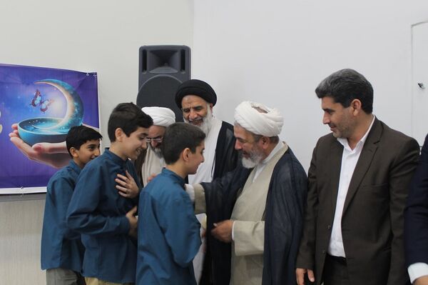 دیدار دانش‌آموزان دوره شهید علم‌الهدی با نماینده ولی فقیه در خوزستان