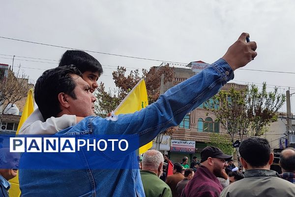 حضور پرشور مردم و مسئولان رباط کریم در راهپیمایی روز قدس