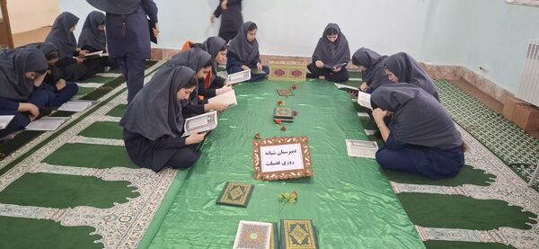 برپایی سفره افطاری در خوابگاه فضیلت فاروج