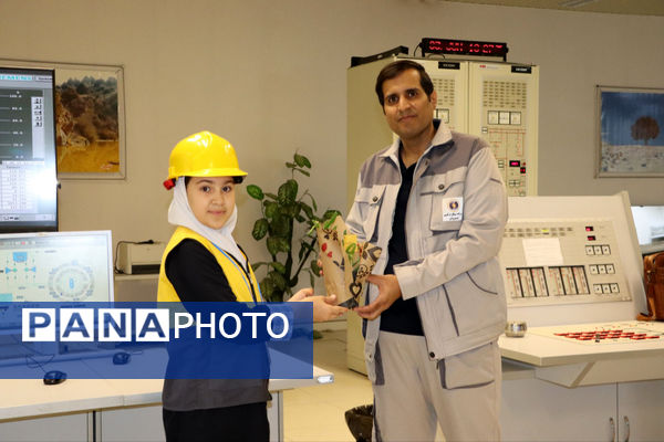 آیین تجلیل از سفیران انرژی برتر نیروگاه سیکل ترکیبی در شهرستان شیروان