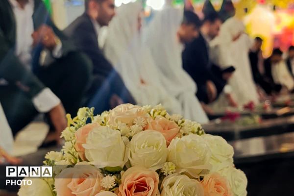حضور 26 زوج جوان در اجتماعات شبانه و گلباران کردن مزار شهدا