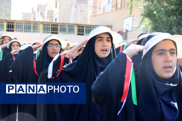 نواخته شدن زنگ مهر، ایثار و نماز در مدارس شهرستان اسلامشهر