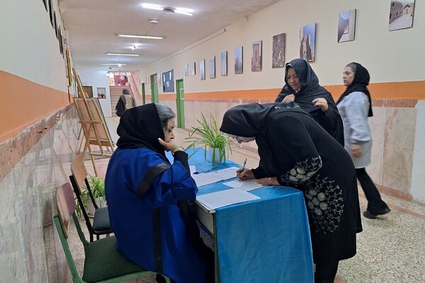 برگزاری انتخابات انجمن اولیا و مربیان در هنرستان مبتکران رودهن 