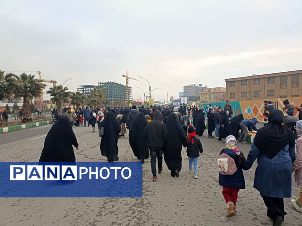 شادپیمایی مردم قم در جشن نیمه شعبان