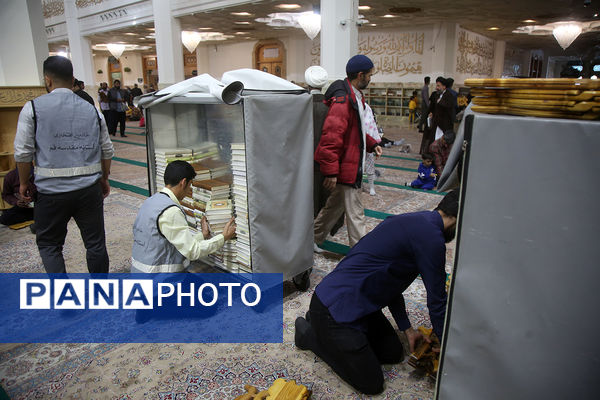 خدمت‌رسانی 35 خادمیار نوجوان در حرم حضرت معصومه(س)