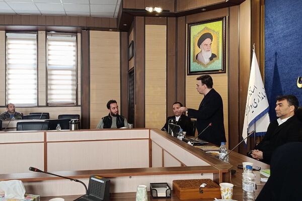 نشست آموزشی راه‌های پیشگیری از آسیب‌های اجتماعی در سالن اجتماعات فرمانداری شهرستان ورامین
