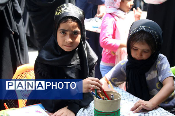 جلوه‌های زیبای انس و همدلی در خدمت به ارادتمندان سیدالشهدا(ع)