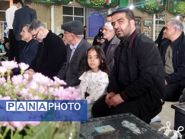 برگزاری مراسم تحویل سال نو در گلزار شهدای ملارد 