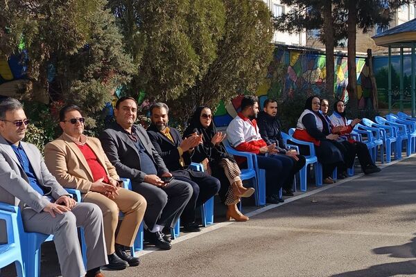  مانور زلزله در مدرسه فرزانگان ورامین