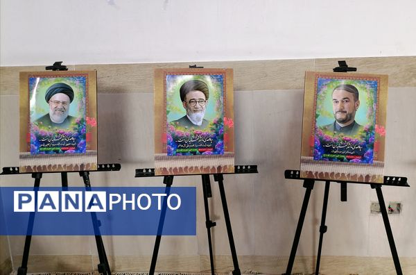 اجتماع دانش‌آموزی چهلم شهدای خدمت در بیرجند