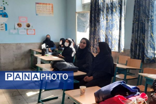  کارگاه آموزشی توانا در دبستان شهید دکتر چمران ناحیه دو شهرری 