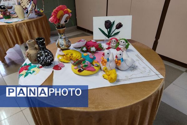 نمایشگاه هنرهای دستی دانش‌آموزان در کانون فرهنگی، تربیتی عصمت اردبیل 