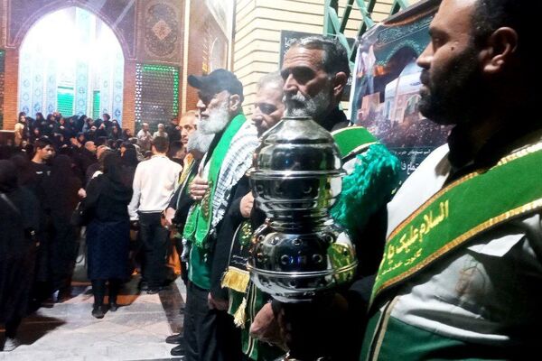 تشییع نمادین حضرت زهرا(س) با اشک و ارادت