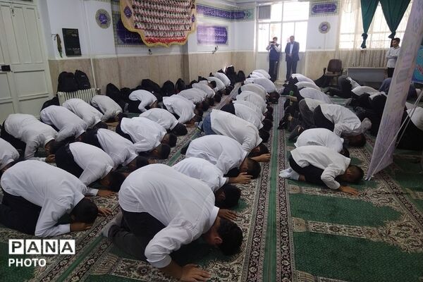 آغاز متفاوت سال تحصیلی جدید در آموزشگاه شهدای کربلا چهاردانگه