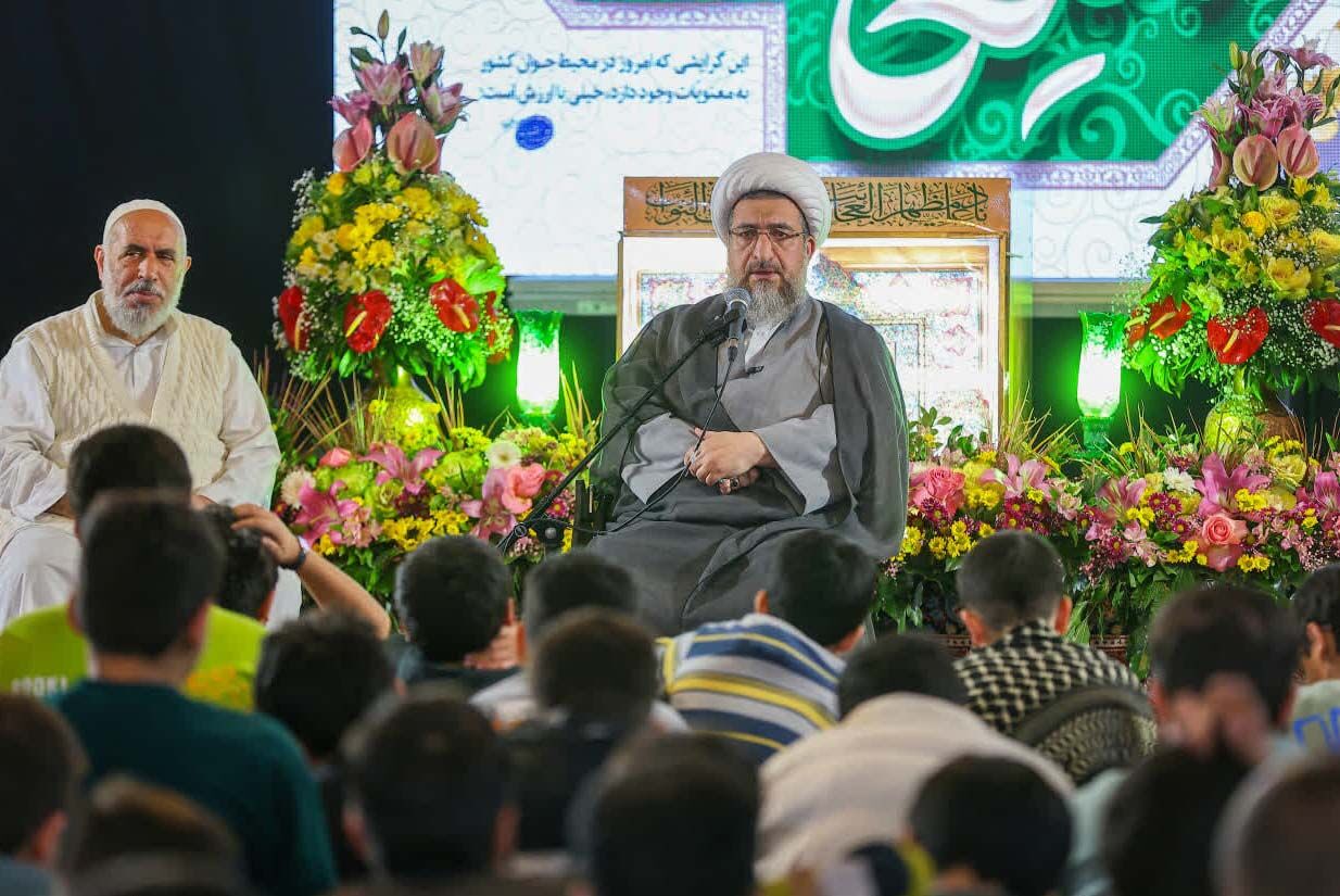 حضور پرشور جوانان در اعتکاف نشانه زنده بودن ایمان در جامعه است