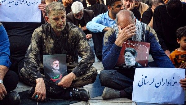 زیارت شهدای جمهور در حرم مطهر رضوی