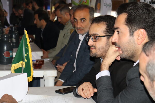 میز خدمت در بخش بندپی شرقی به‌مناسبت دهه فجر
