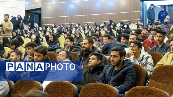 مراسم بزرگداشت روز دانشجو