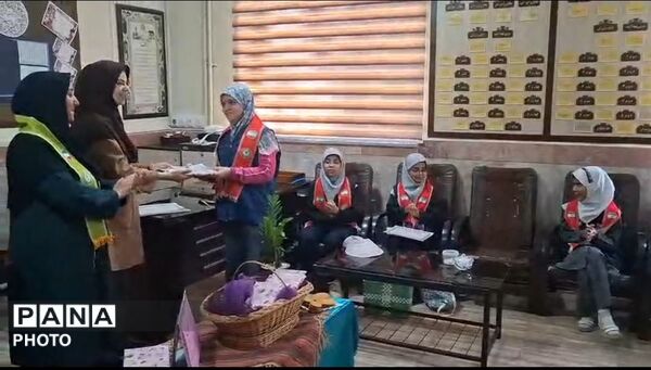 تجلیل از تیم خبرنگاران فعال پانا دبستان نیایش