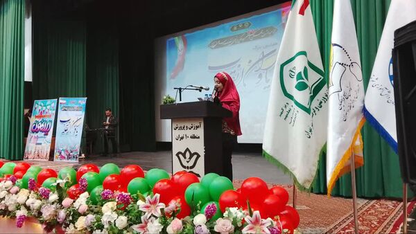 جشن «یاوران انقلاب» شهر تهران با محوریت همدلی، نشاط و نقش‌آفرینی دانش‌آموزان