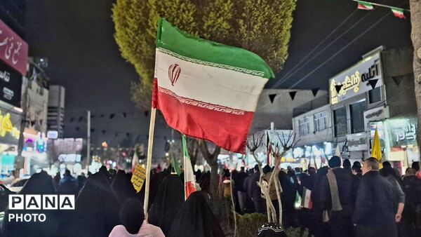 بیعت مردم فردیس با رهبر جدید انقلاب 