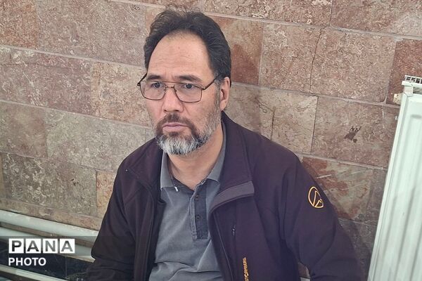 همایش آموزش خانواده با عنوان دانش‌آموزان و فضای مجازی در ناحیه دو شهرری