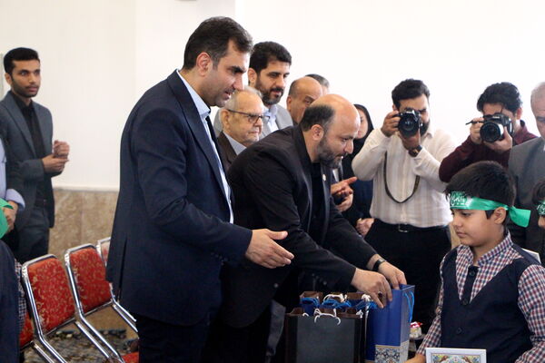 افتتاح آموزشگاه ۱۲ کلاسه شهید حسینی پور در اردکان