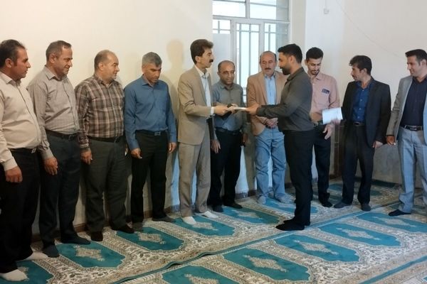 تلاش و تعهد کارشناسان پرتلاش حوزه آموزش نقشی تعیین‌کننده در موفقیت مدارس دارد