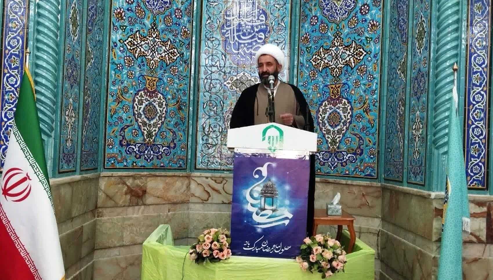 ماه رمضان، فرصت تحکیم تقوا و بازسازی هویت انسانی است