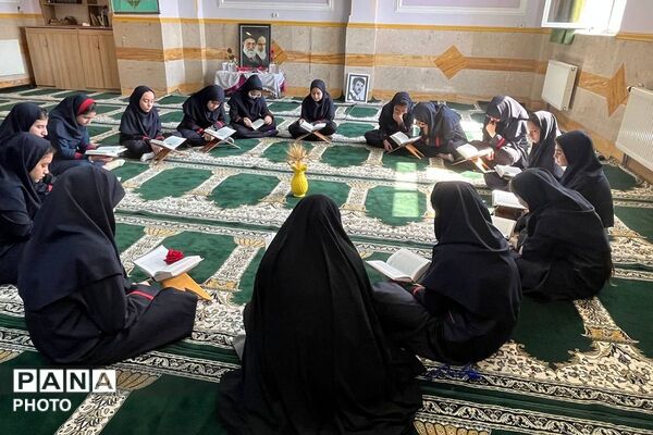 برگزاری محفل انس با قرآن کریم در مدرسه شهید اورکی
