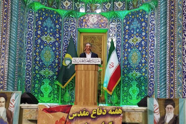 حضور فرهنگیان ناحیه دو شهرری در نماز جمعه 