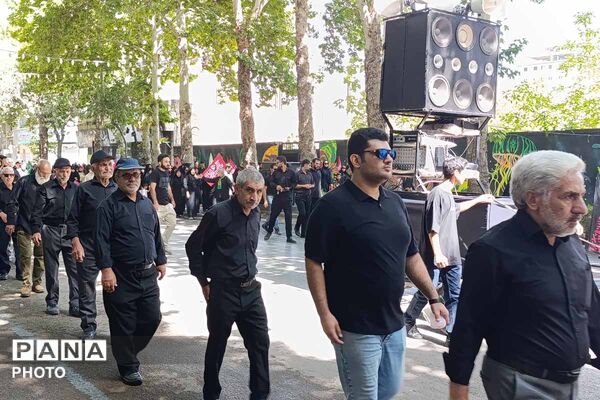 سیل عاشقان حسینی در بجنورد؛ جاماندگان اربعین، هم‌قدم با کاروان عشق -1