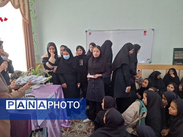 مراسم مهرِ مادرانه در مدرسه برادران رحمانی خلیل آباد