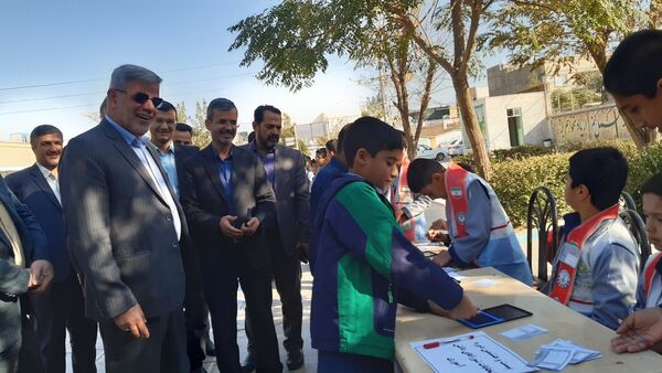  انتخابات شورای دانش آموزی در مدرسه فرهنگ شهیدان تهامی خلیل آباد