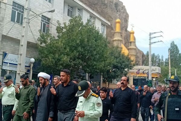 برگزاری مراسم پیاده‌روی جاماندگان اربعین درشهرستان فیروزکوه