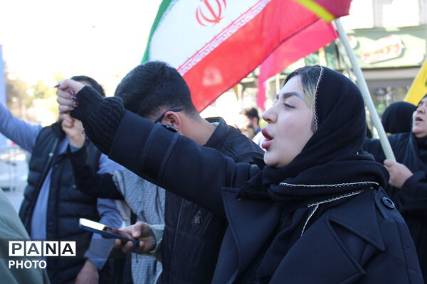 خروشِ عاشقان همدانی در چهلمین سالگرد شهادت رهبر